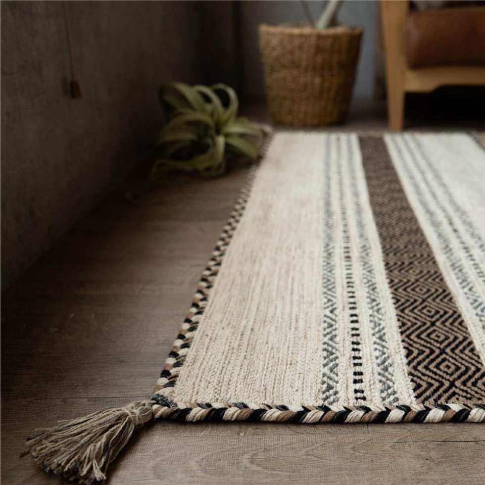 Tapis d'accent moderne en kilim indien