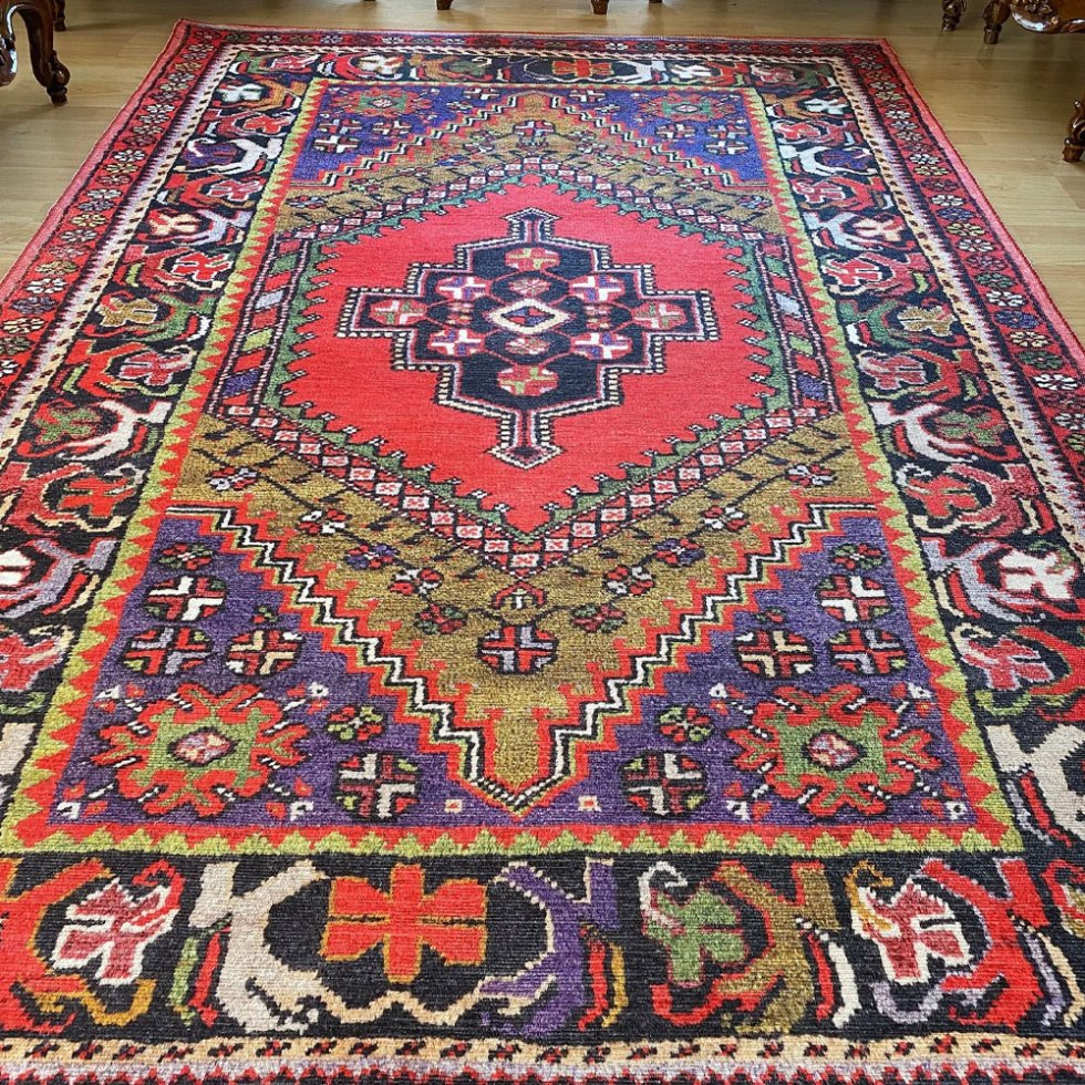Tapis imprimé de style bessarabien