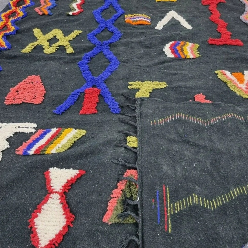 Tapis kilim berbère noir