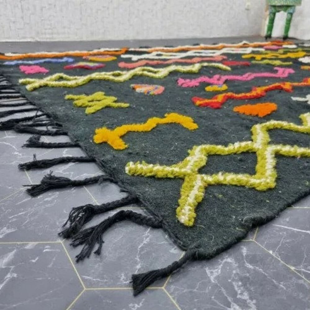 Tapis kilim berbère tribal noir Tapis kilim berbère tribal noir