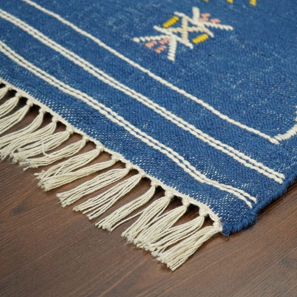 Tapis kilim bleu de style aztèque