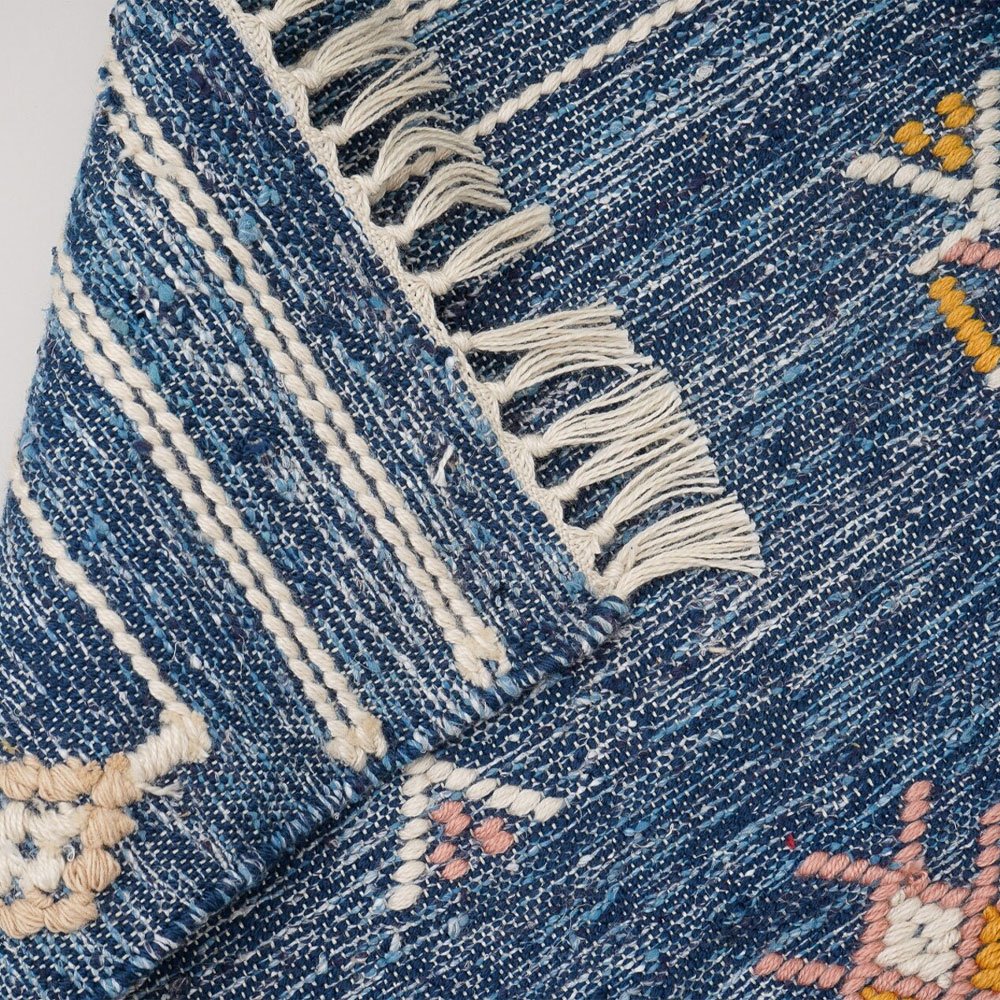 Tapis ethnique kilim bleu denim Tapis ethnique kilim bleu denim