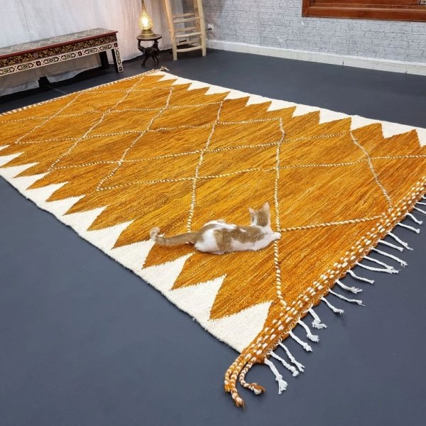 Tapis marocain en kilim camel