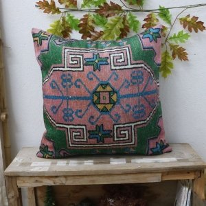 Coussin kilim vert