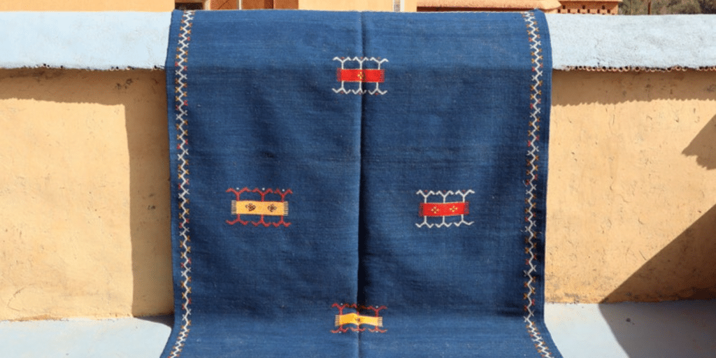 kilim sur le mur