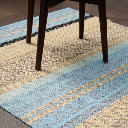 Tapis Kilim moderne de Bohème
