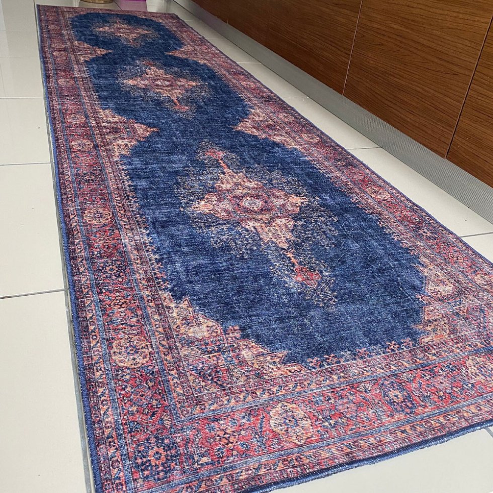 Tapis persan imprimé vintage bleu marine
