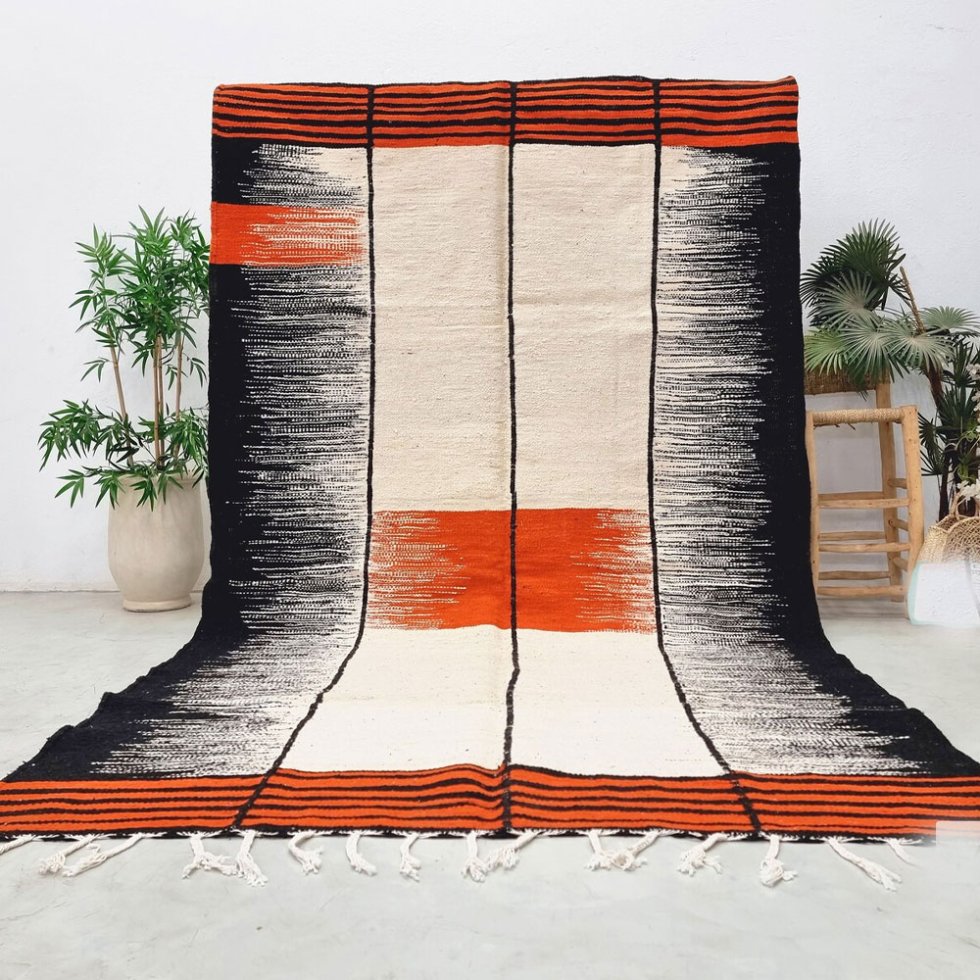 Tapis Kilim tissé plat orange et noir