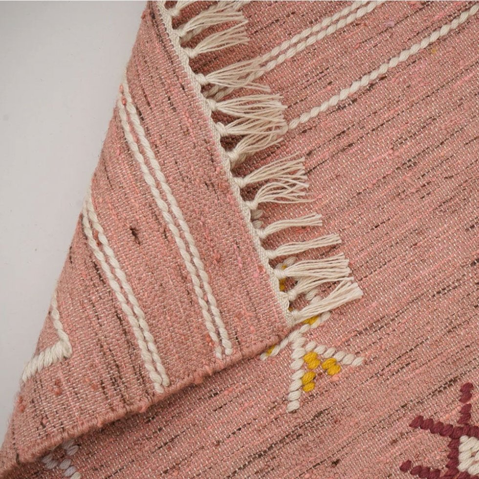 Tapis kilim aztèque rose de style ethnique