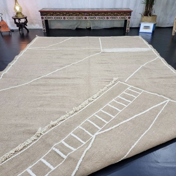 Tapis marocain en kilim beige uni