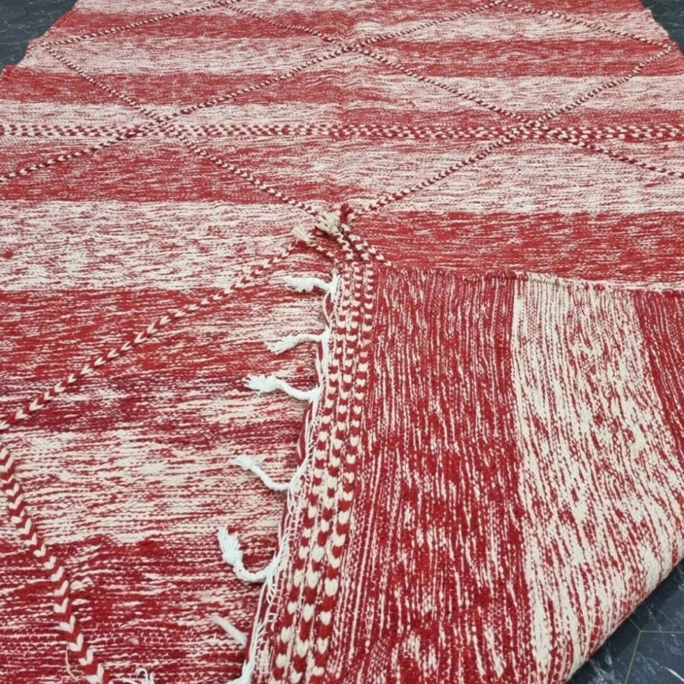 Tapis berbère kilim rouge et blanc