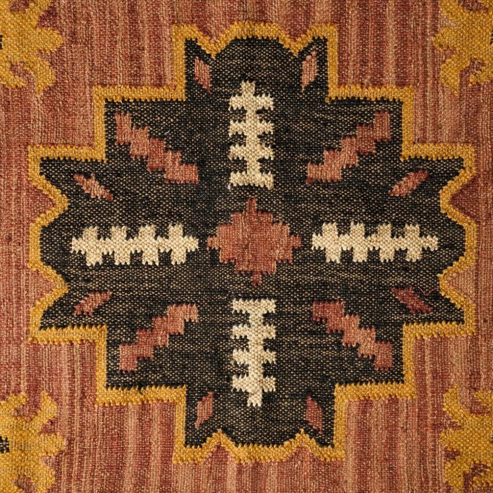 Tapis kilim rouge délavé de style navajo