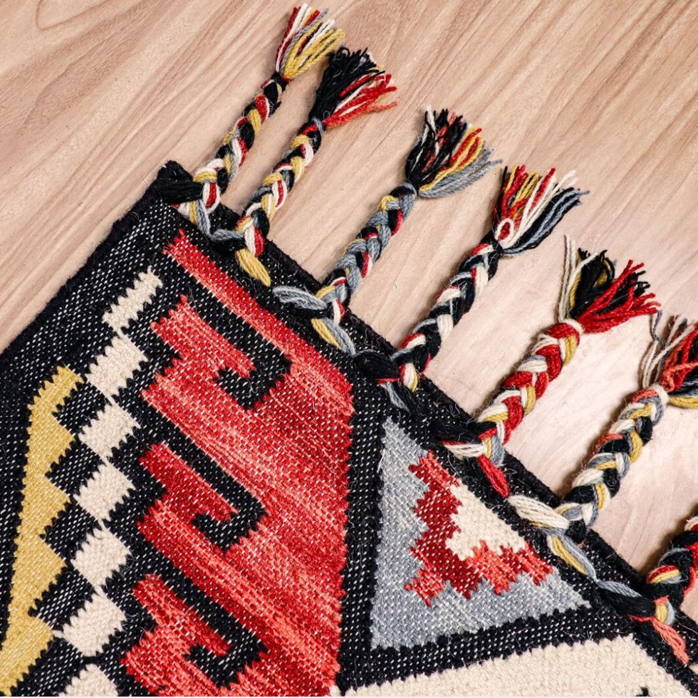 Tapis indien tribal kilim rouge
