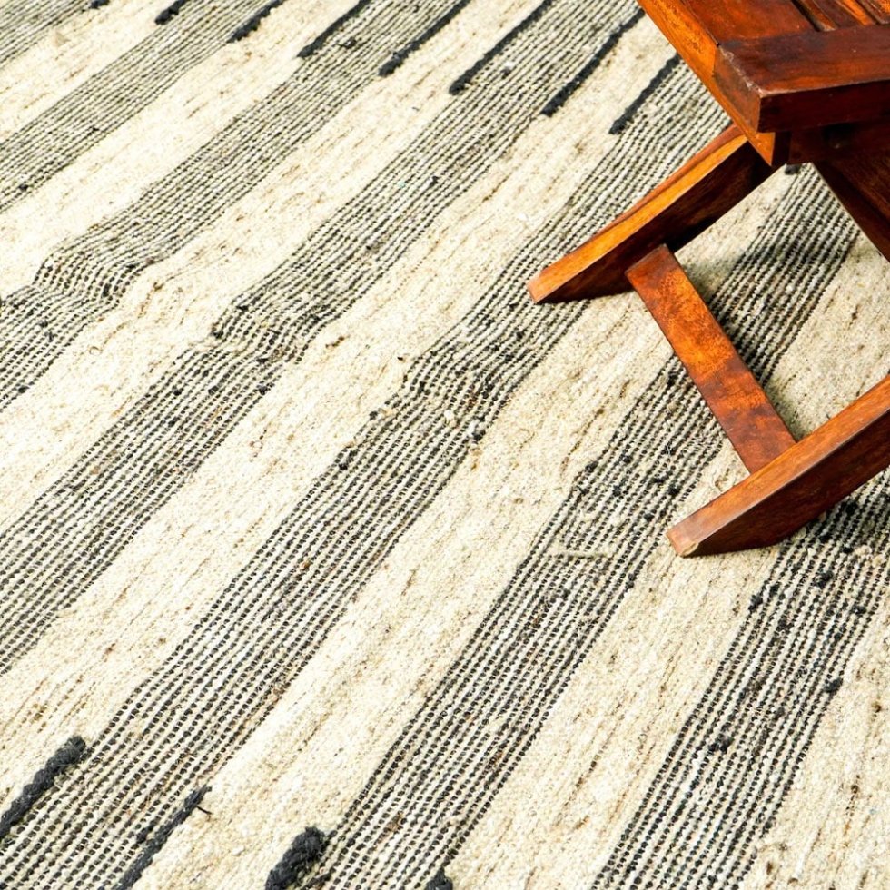 Tapis kilim rayé de style scandinave
