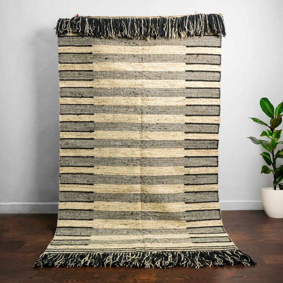Tapis kilim rayé de style scandinave