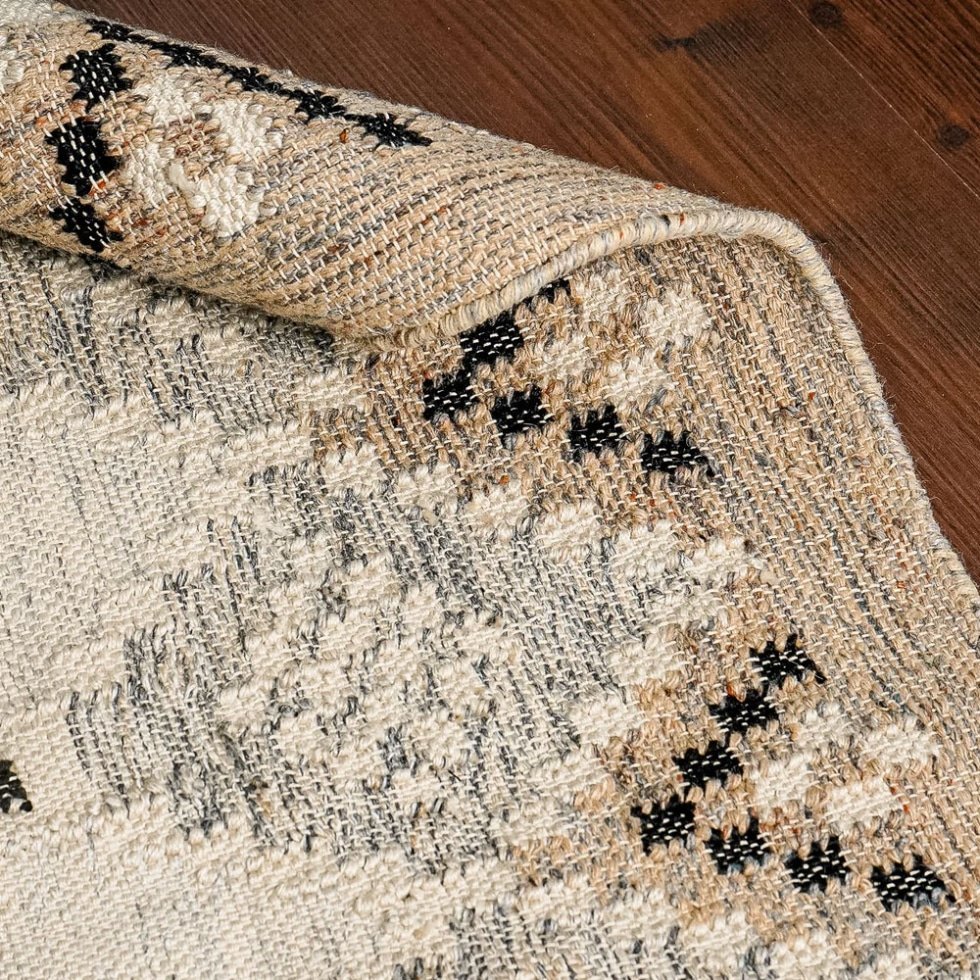 Tapis kilim ovale de style vintage