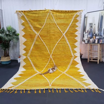 Tapis kilim marocain jaune et blanc