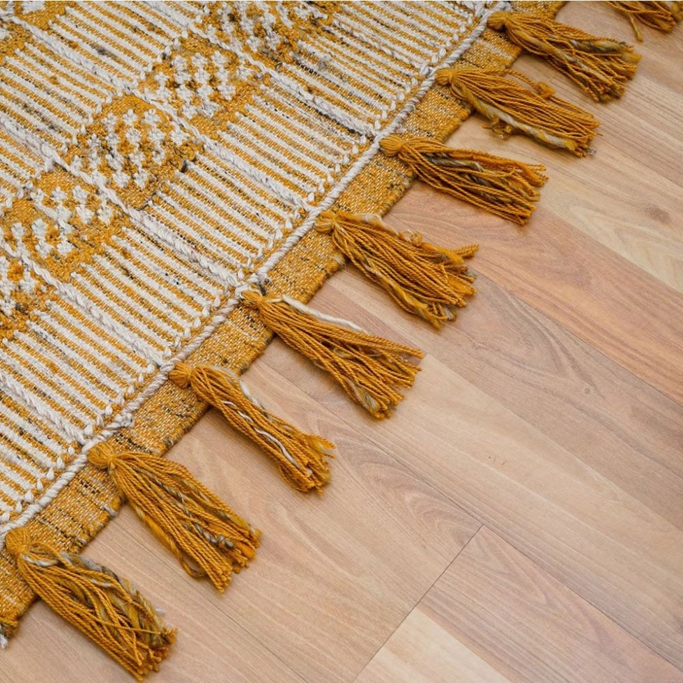 Tapis kilim indien tribal jaune
