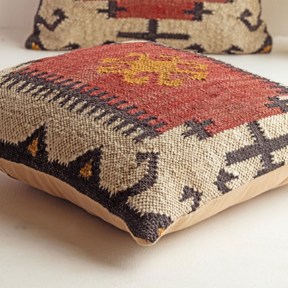 24x24 oreillers en kilim