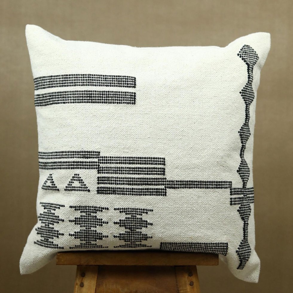 Oreiller en kilim blanc