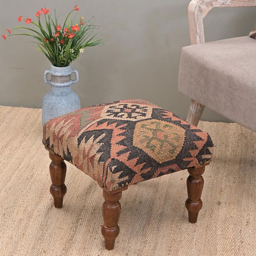 Tabouret tribal kilim ottoman Tabouret tribal kilim ottoman