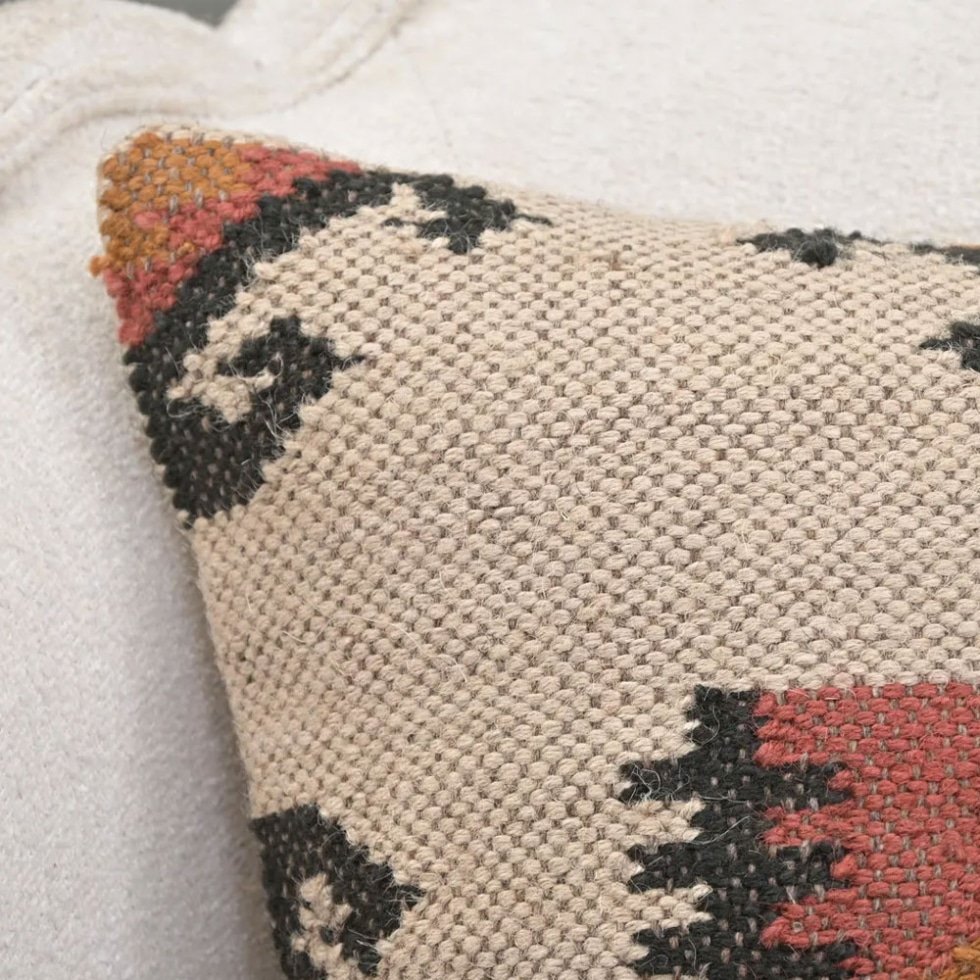 20x20 ivoire oreiller kilim orné