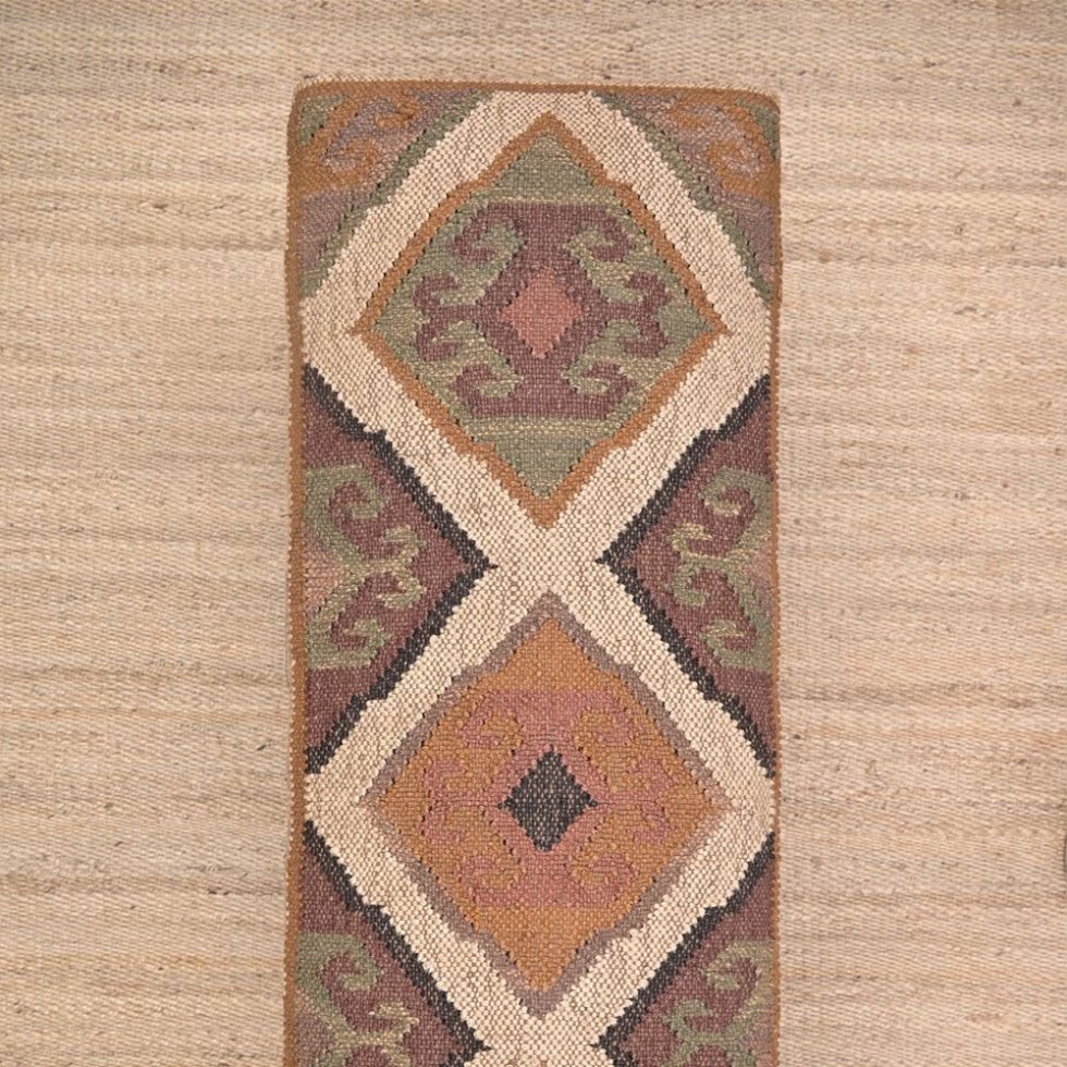 Banc ottoman en kilim de laine jute aztèque