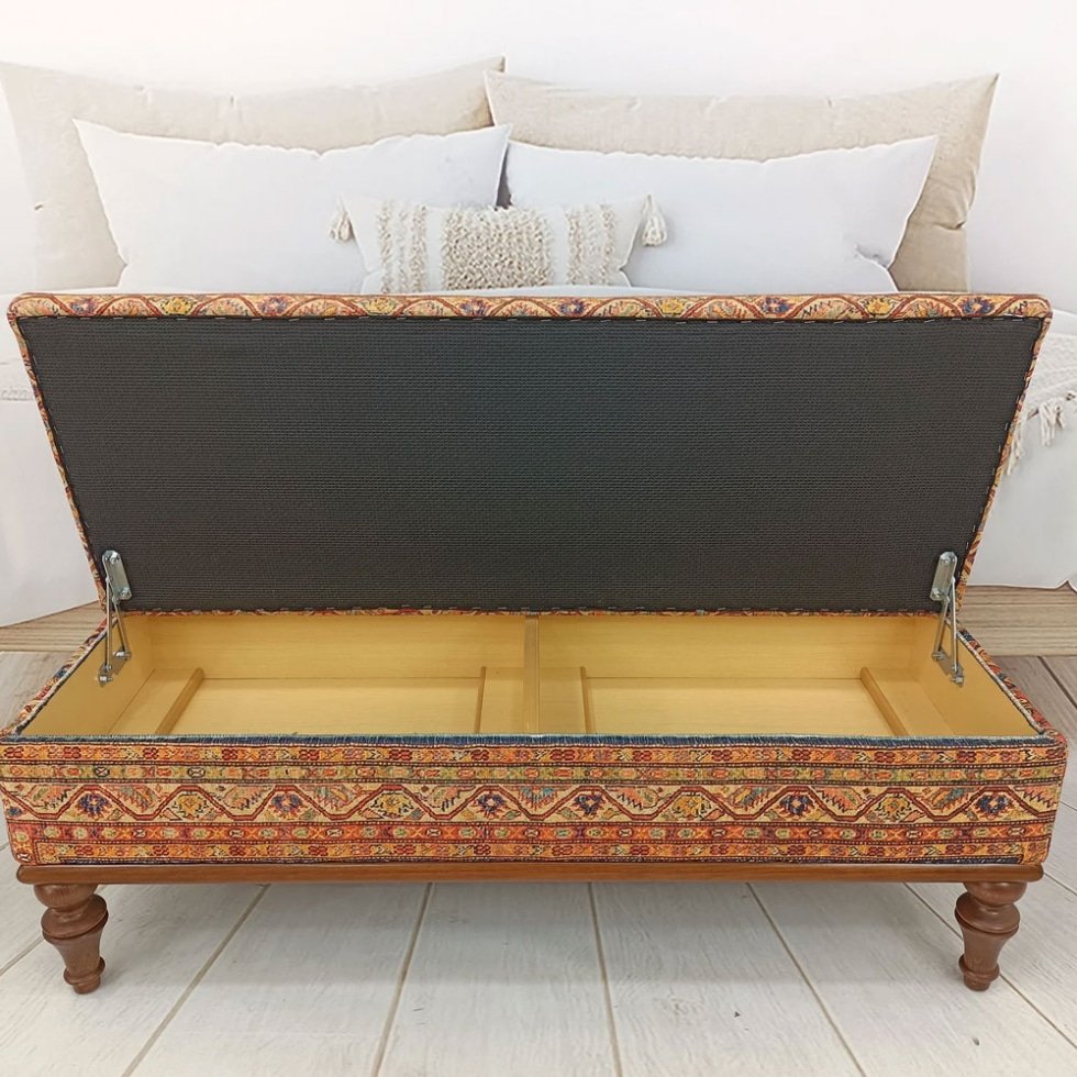 Table basse ottomane en kilim turc bleu et orange avec rangement