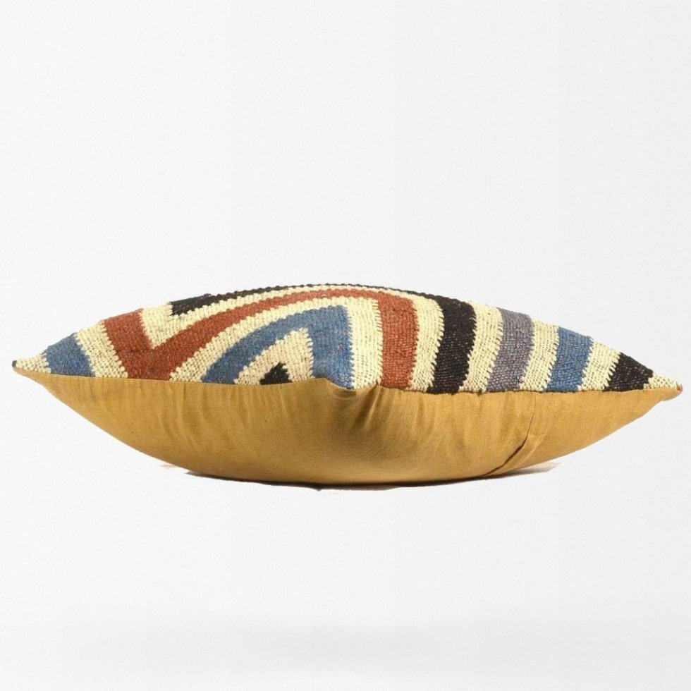 Coussins kilim en laine et jute à chevrons