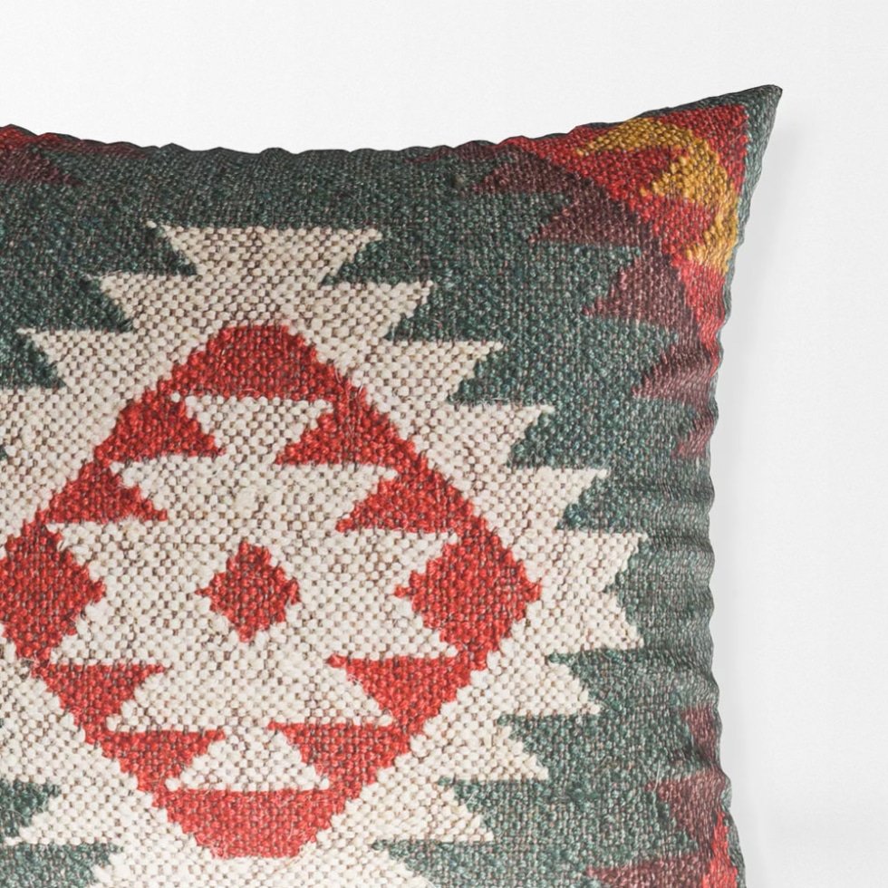 Coussins kilim ornés verts