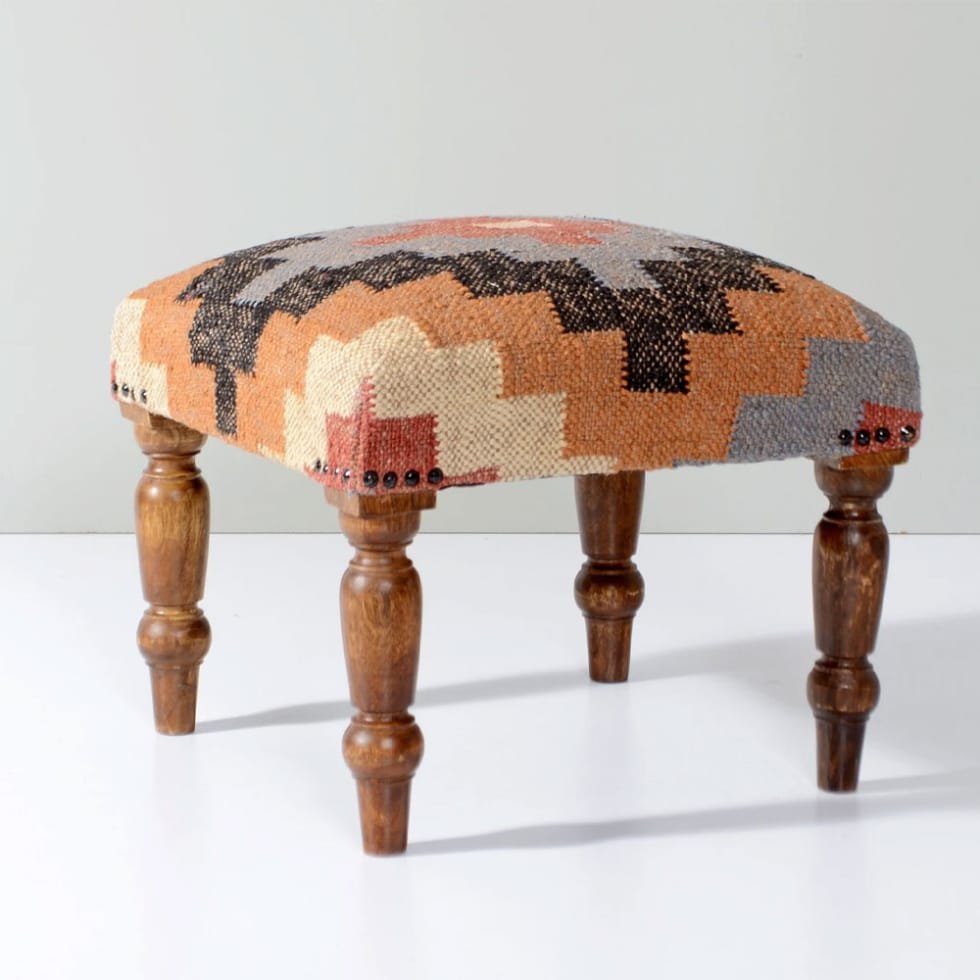 Tabouret kilim géométrique multicolore ottoman