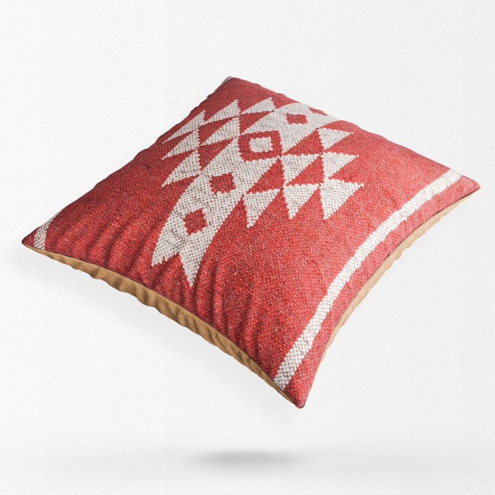 Coussins kilim ornés rouges