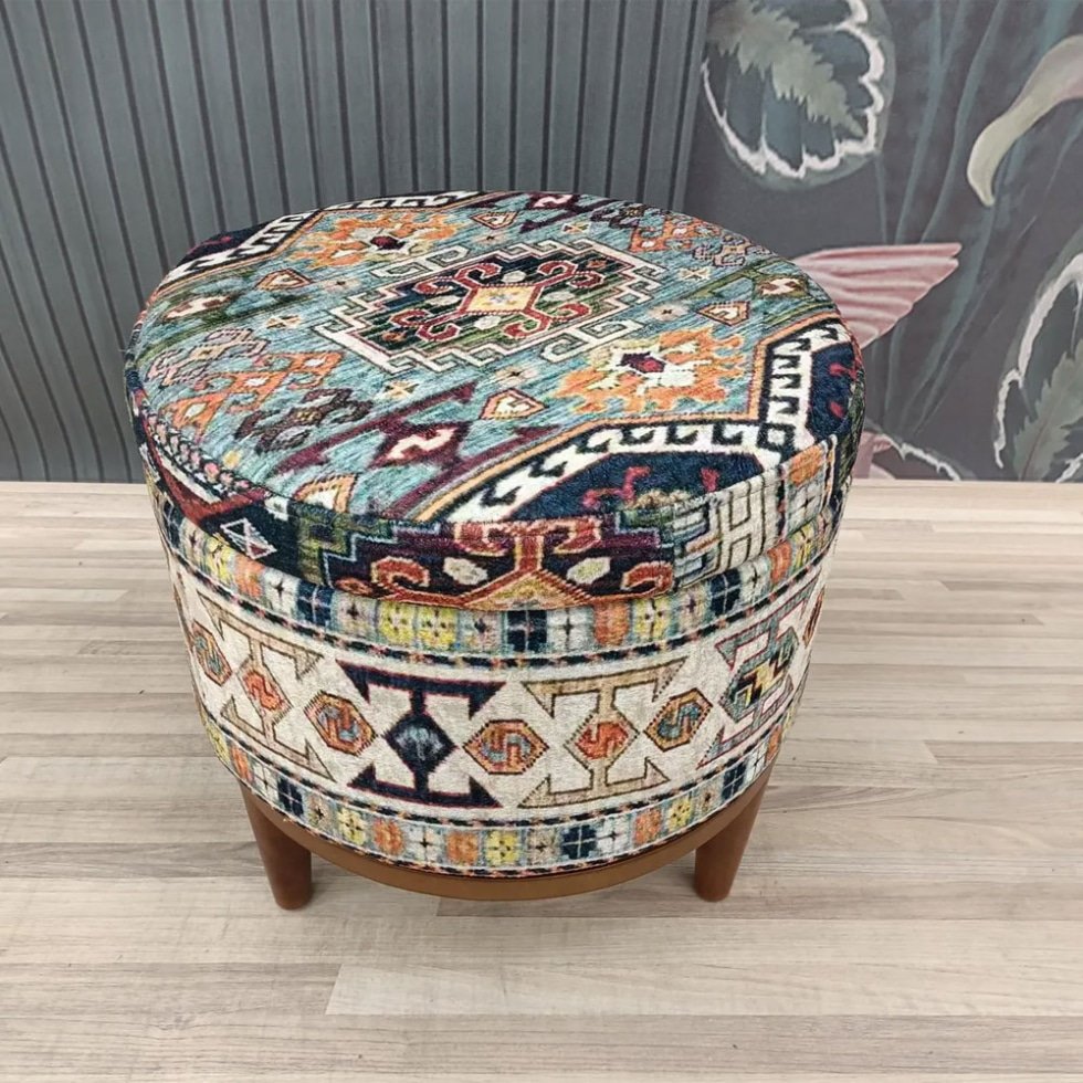 Ottoman rond en kilim turc avec rangement