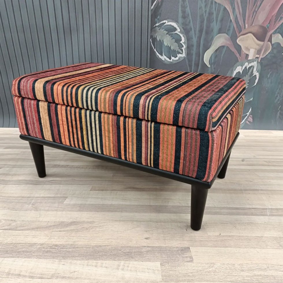 Table basse ottomane en kilim turc rayé avec rangement