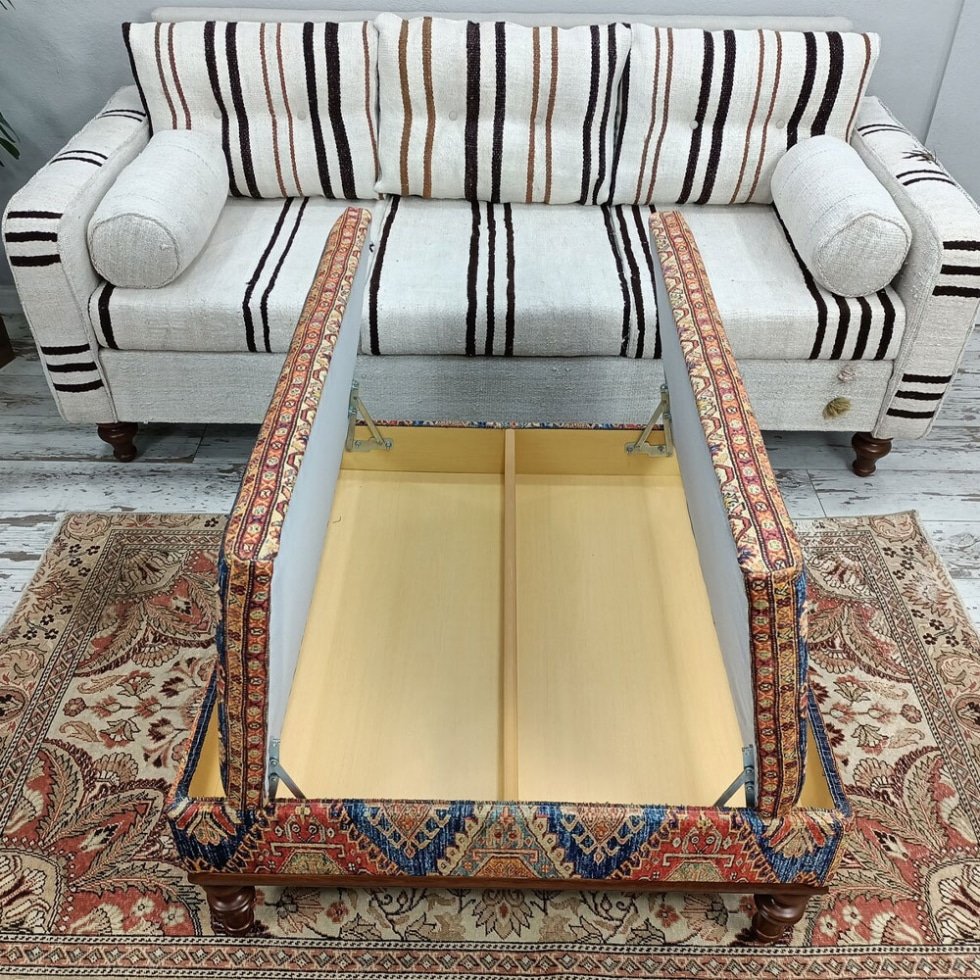 Table basse ottomane turque en kilim carré avec rangement